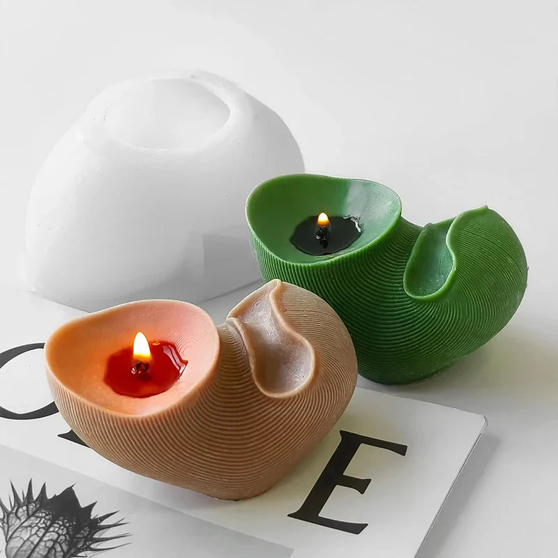 Aesthetic Wavy Fluted Silicone Candle Mold - Geometric Striped Ribbed Sculptural Mold