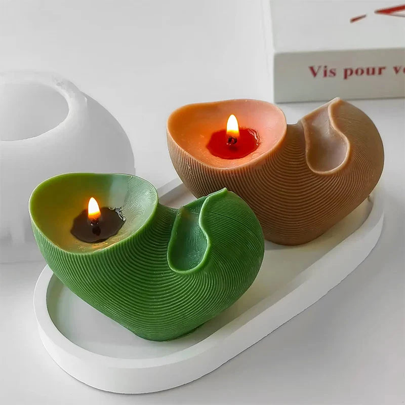 Aesthetic Wavy Fluted Silicone Candle Mold - Geometric Striped Ribbed Sculptural Mold