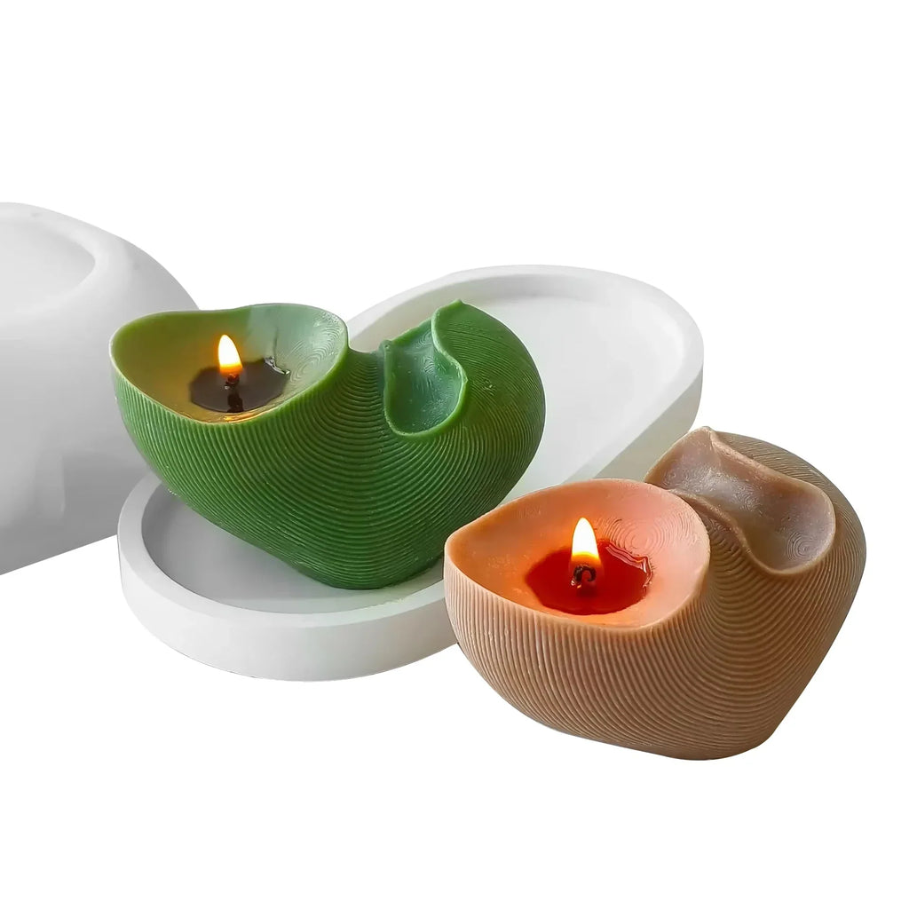 Aesthetic Wavy Fluted Silicone Candle Mold - Geometric Striped Ribbed Sculptural Mold